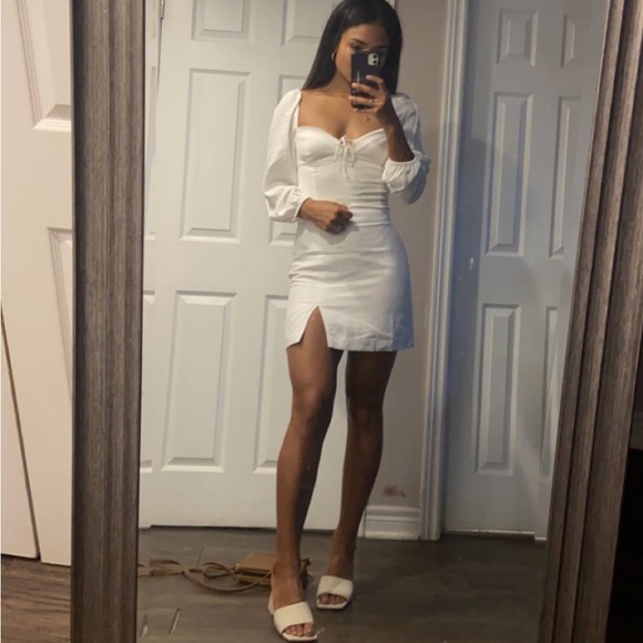 BNWOT Aritizia Wilfred Tatiana Skirt size 2 - Picture 3 of 5